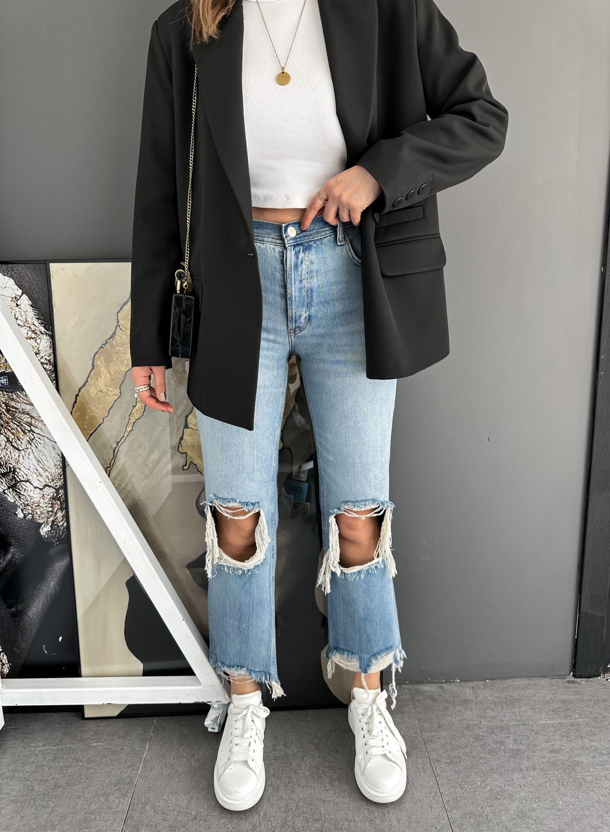 Mavi Dizleri Yırtık Premium Jean