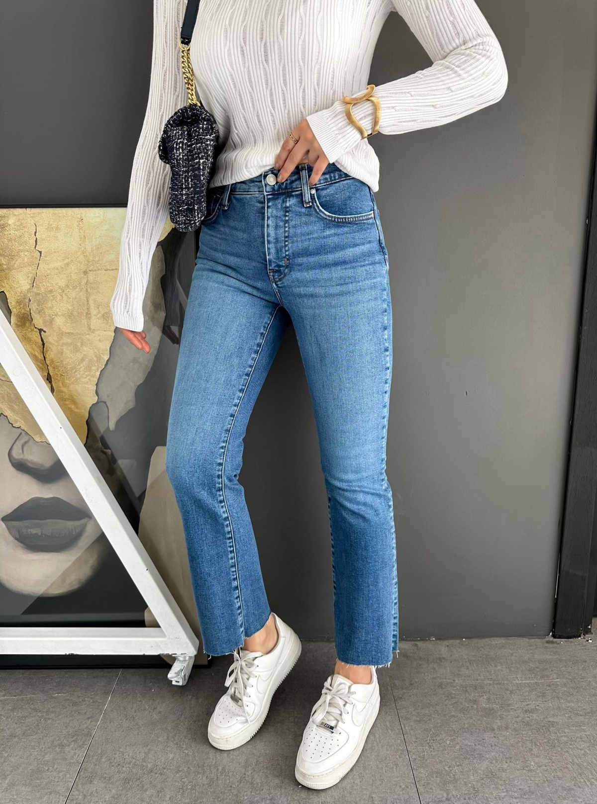 Mavi Kesik Paçalı Likralı Jean