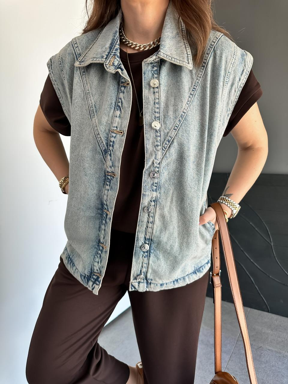Mavi Omuz Detaylı Denim Yelek