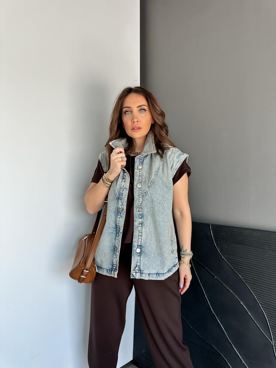 Mavi Omuz Detaylı Denim Yelek