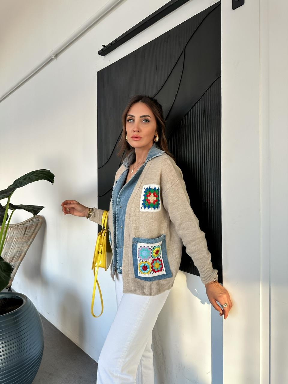 Mavi Patchwork Nakışlı Kot Detaylı Hırka