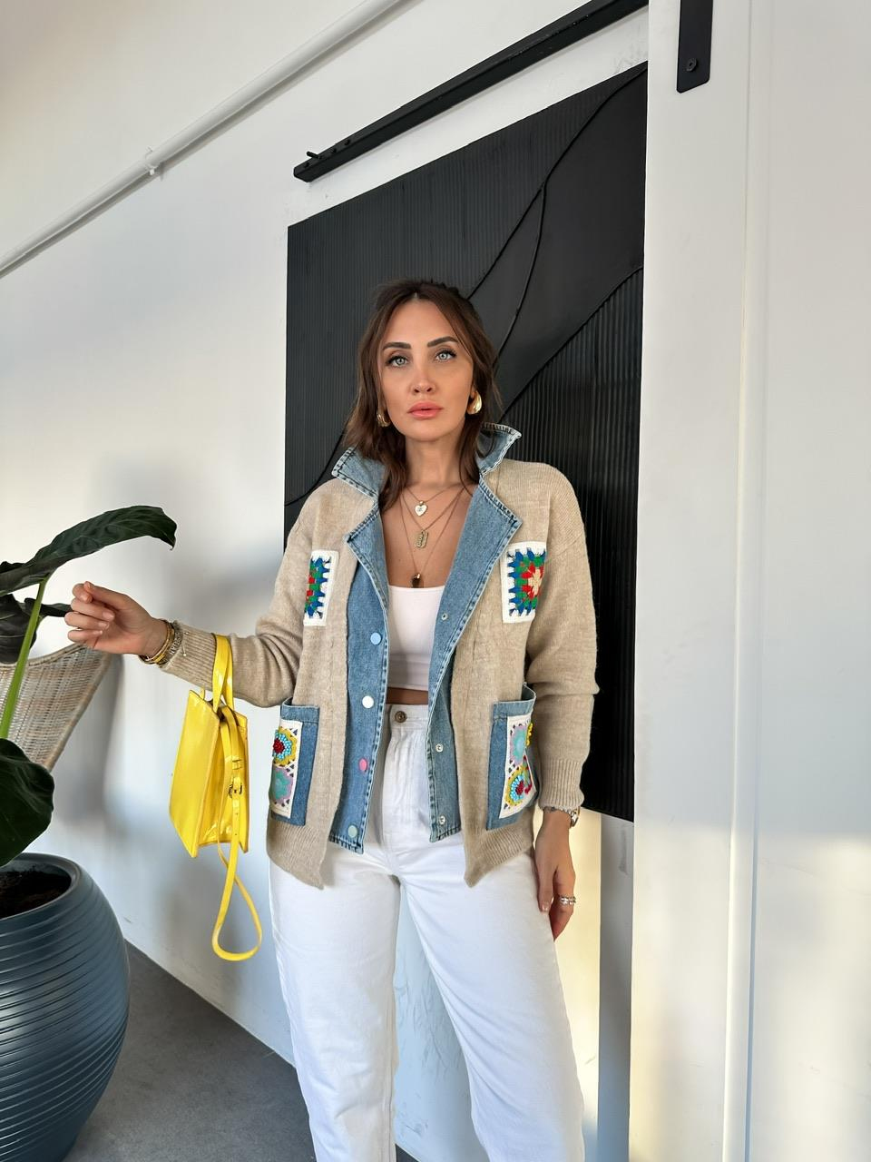 Mavi Patchwork Nakışlı Kot Detaylı Hırka