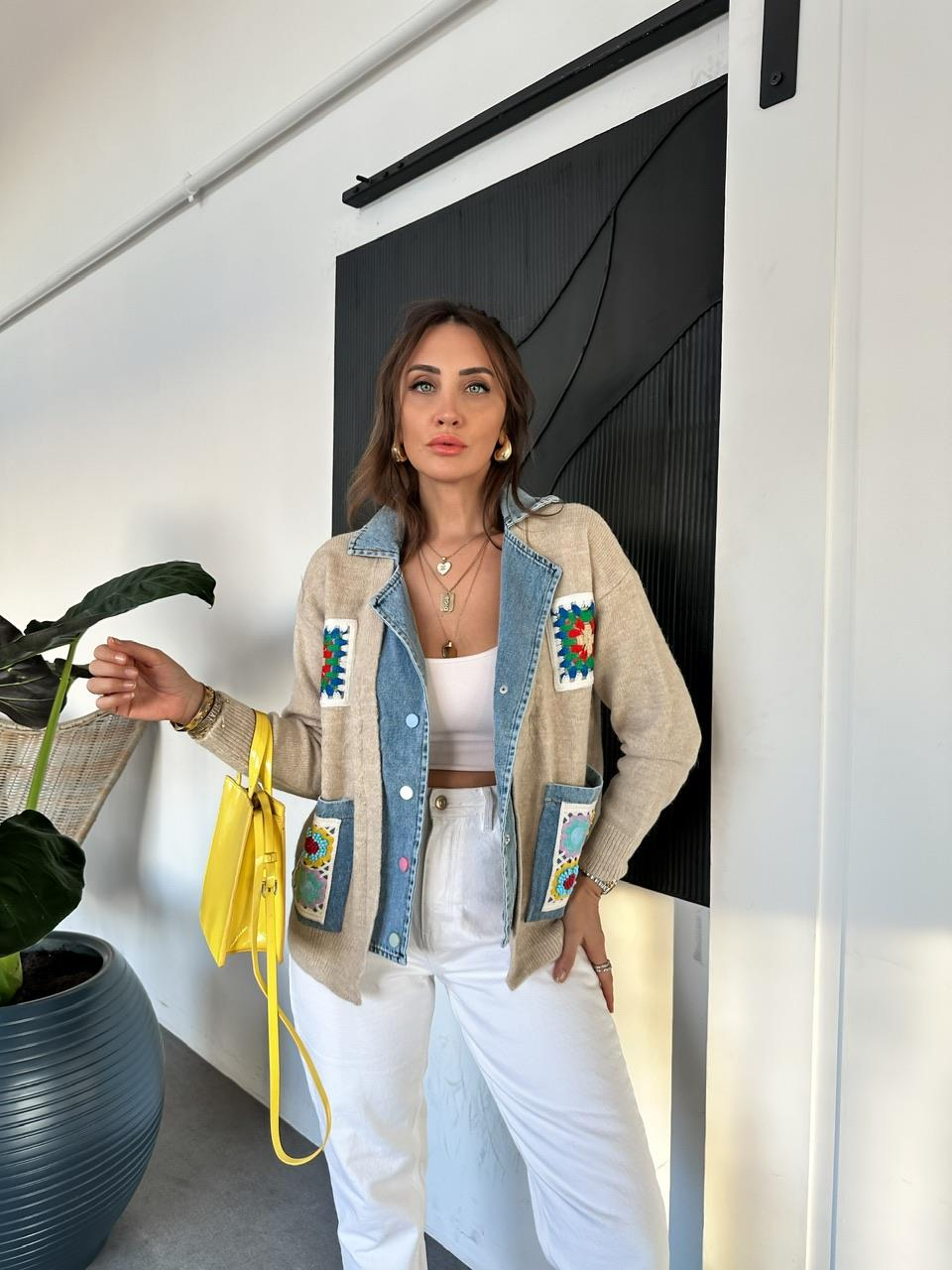 Mavi Patchwork Nakışlı Kot Detaylı Hırka