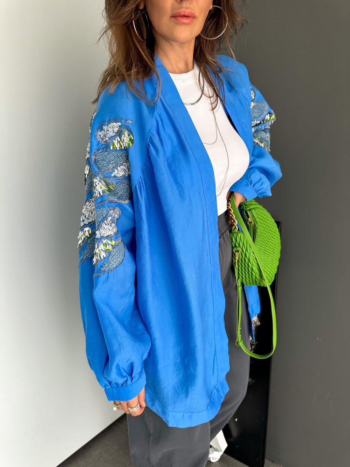 Mavi Pul ve Nakış İşlemeli Kimono