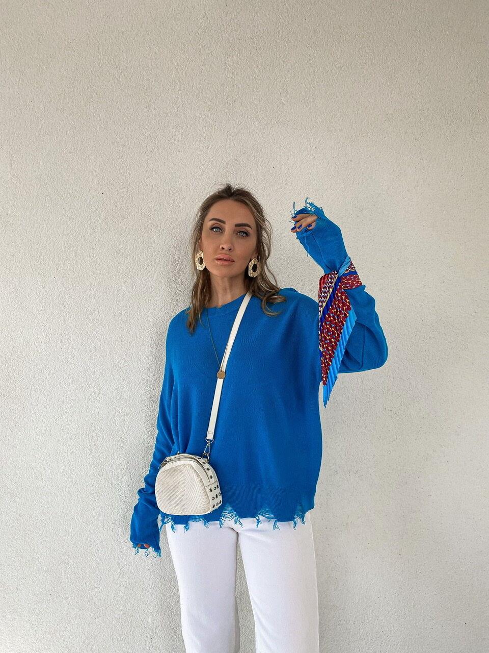 Mavi Saçaklı Kazak