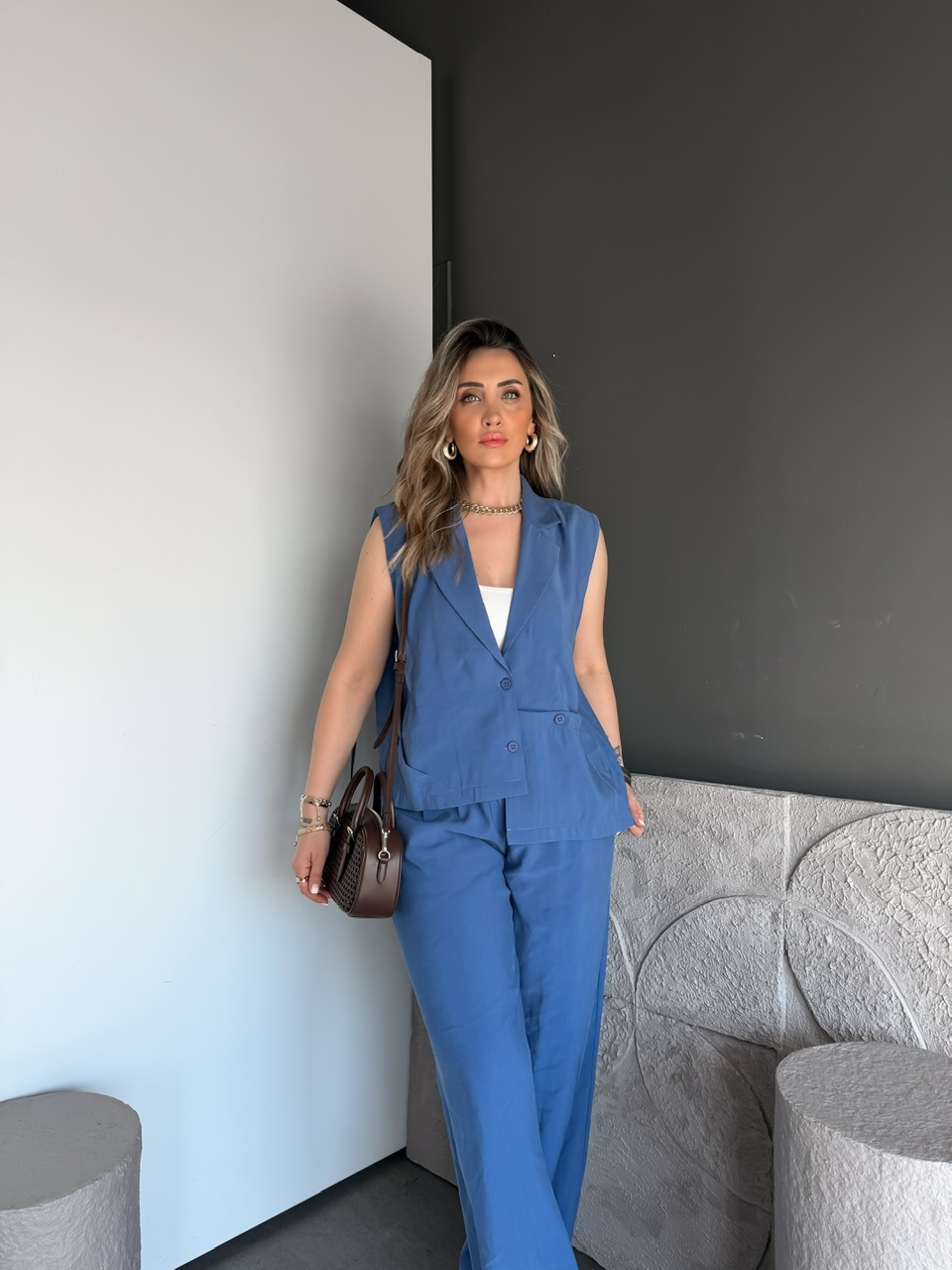 Mavi Sırtı Düğmeli Yelekli Tasarım Takım