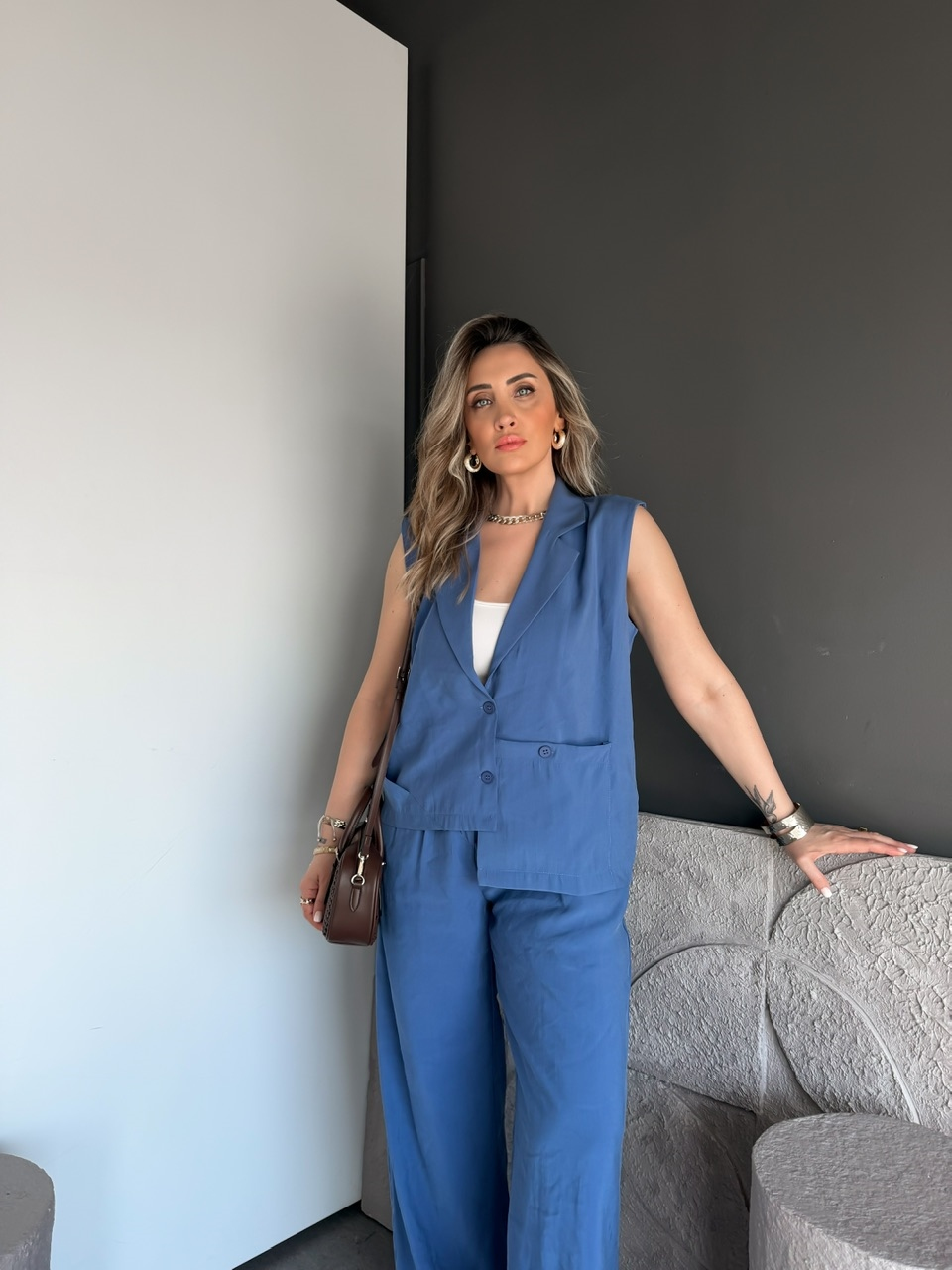 Mavi Sırtı Düğmeli Yelekli Tasarım Takım