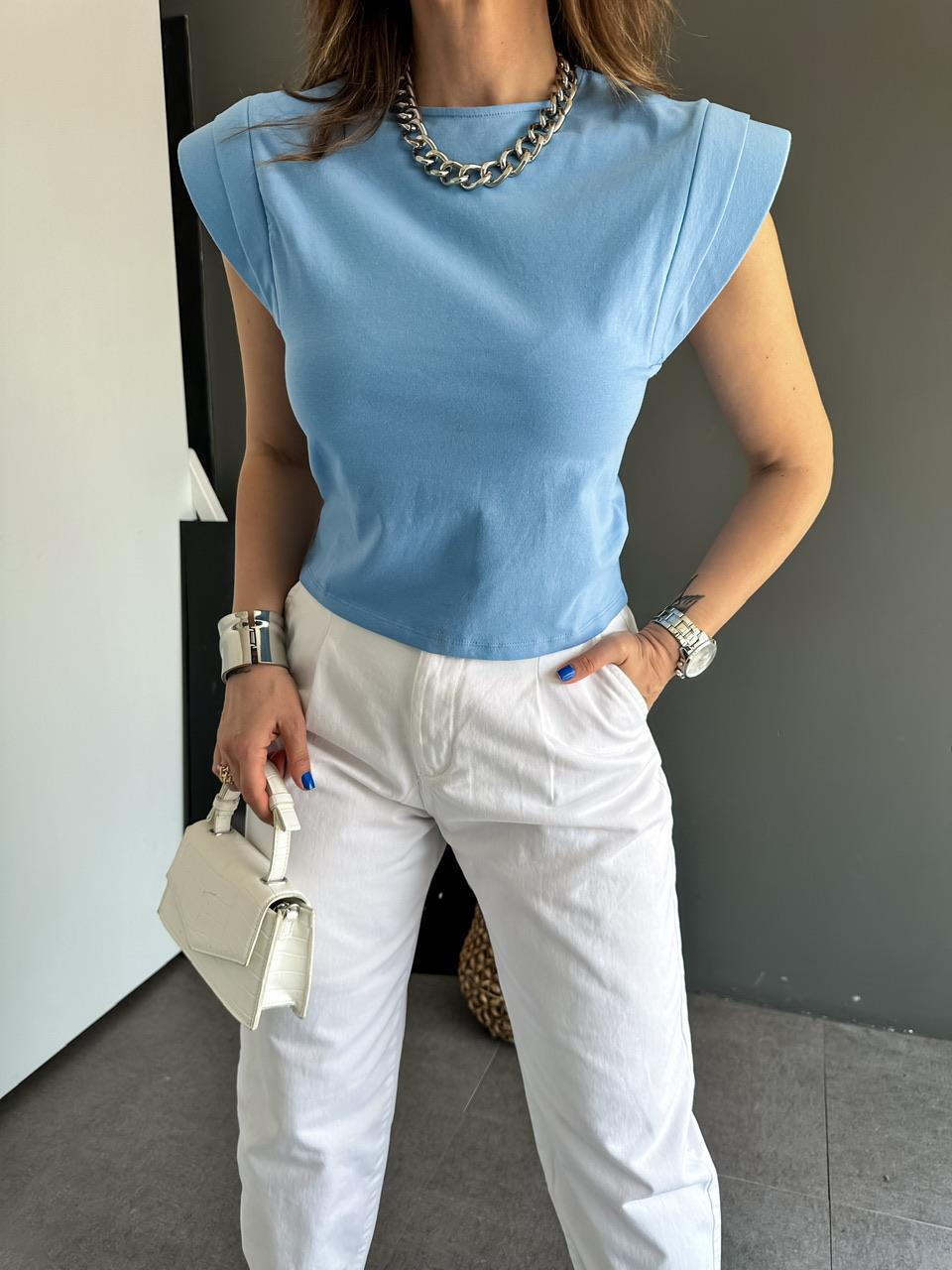 Mavi Vatkalı Omuz Detaylı Tshirt