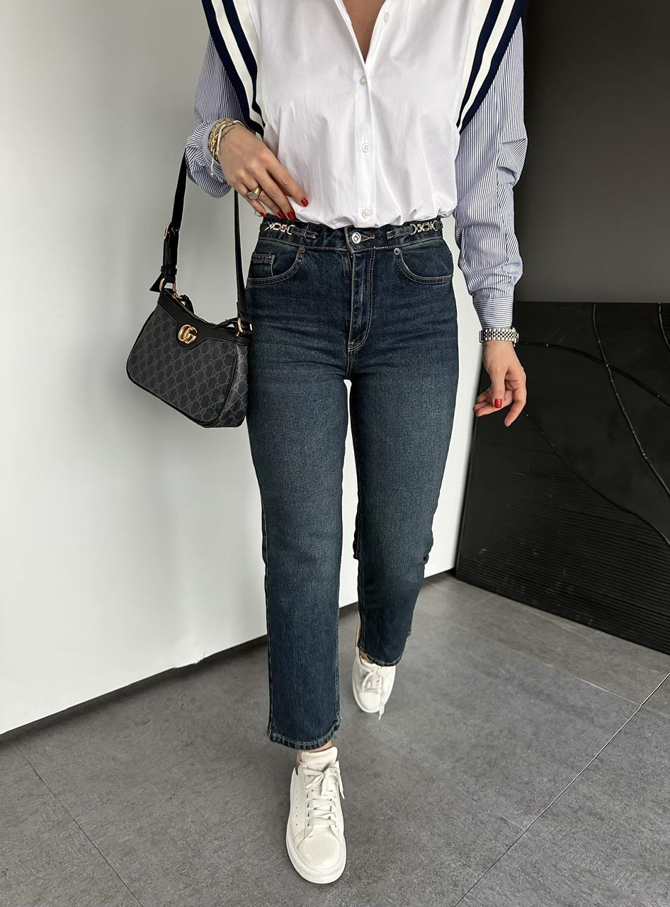 Mavi Zincir Aksesuarlı Jean