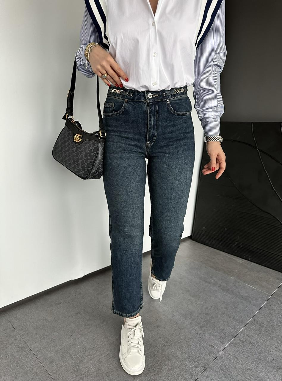 Mavi Zincir Aksesuarlı Jean