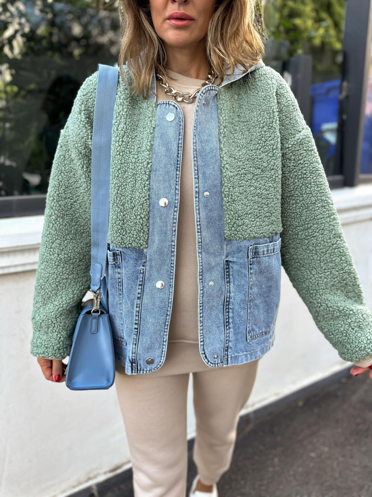 Mint Yeşil Peluş Kot Detaylı Mont