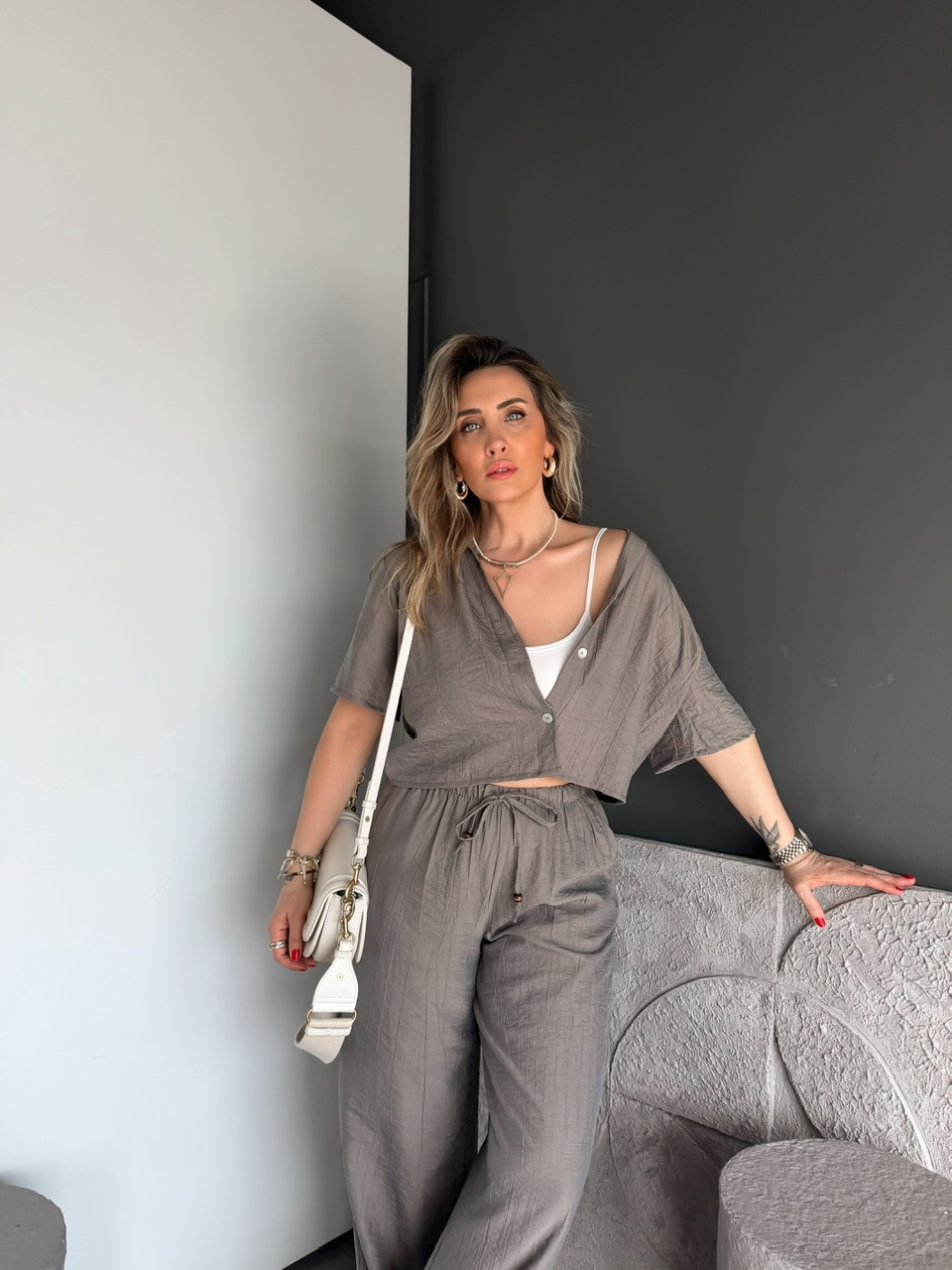 Naturel Haki Kraşlı Relax Kesim Takım