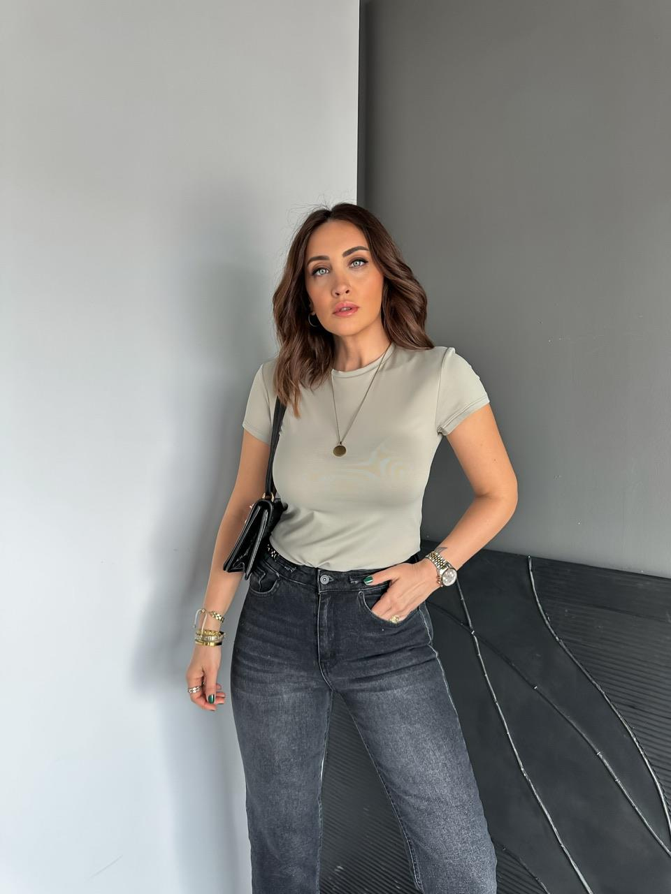 Naturel Yeşil Likralı Cotton Orijinal Tshirt