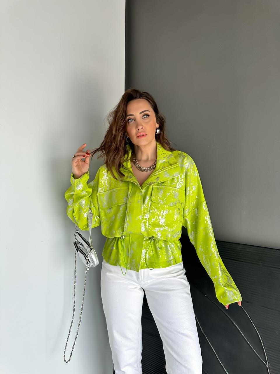 Neon Yeşil Parlak Dokulu Büzgülü Ceket