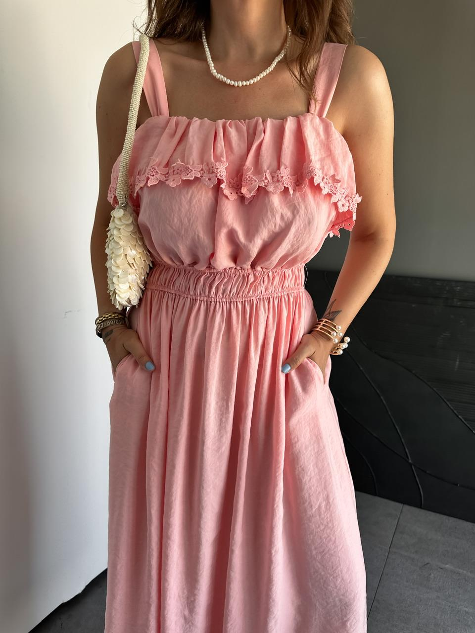 Pembe Askılı Göğüsü Fistolu Elbise