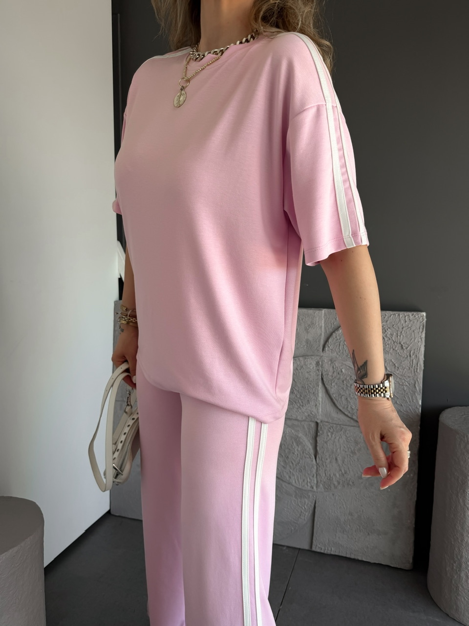 Pembe Beyaz Biyeli Modal Basic Takım