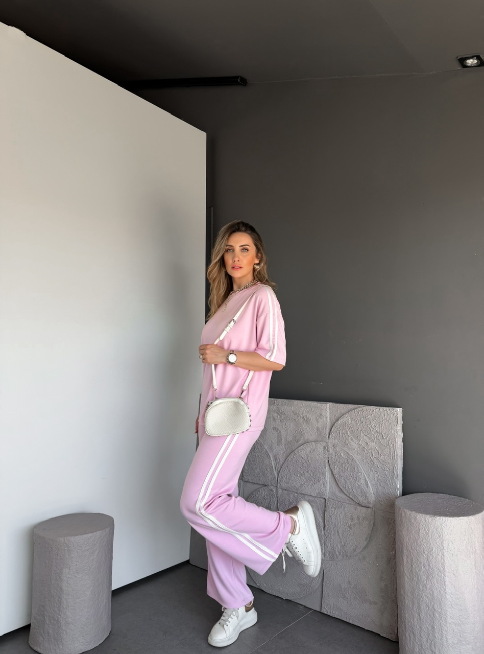Pembe Beyaz Biyeli Modal Basic Takım