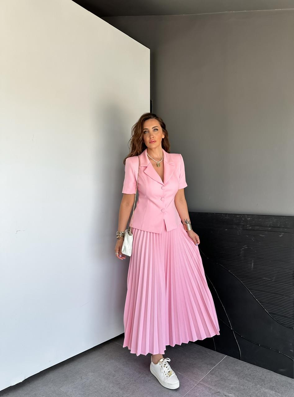 Pembe Ceketli Pileli Etekli Takım