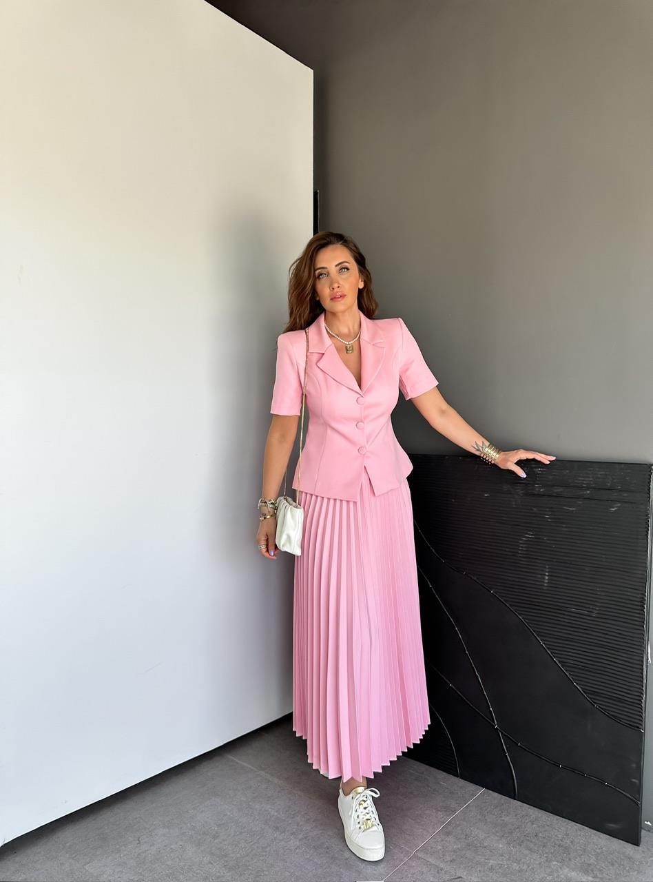 Pembe Ceketli Pileli Etekli Takım