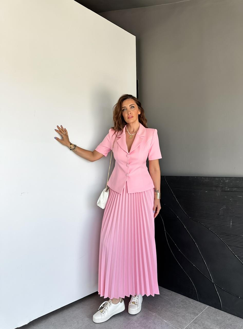 Pembe Ceketli Pileli Etekli Takım