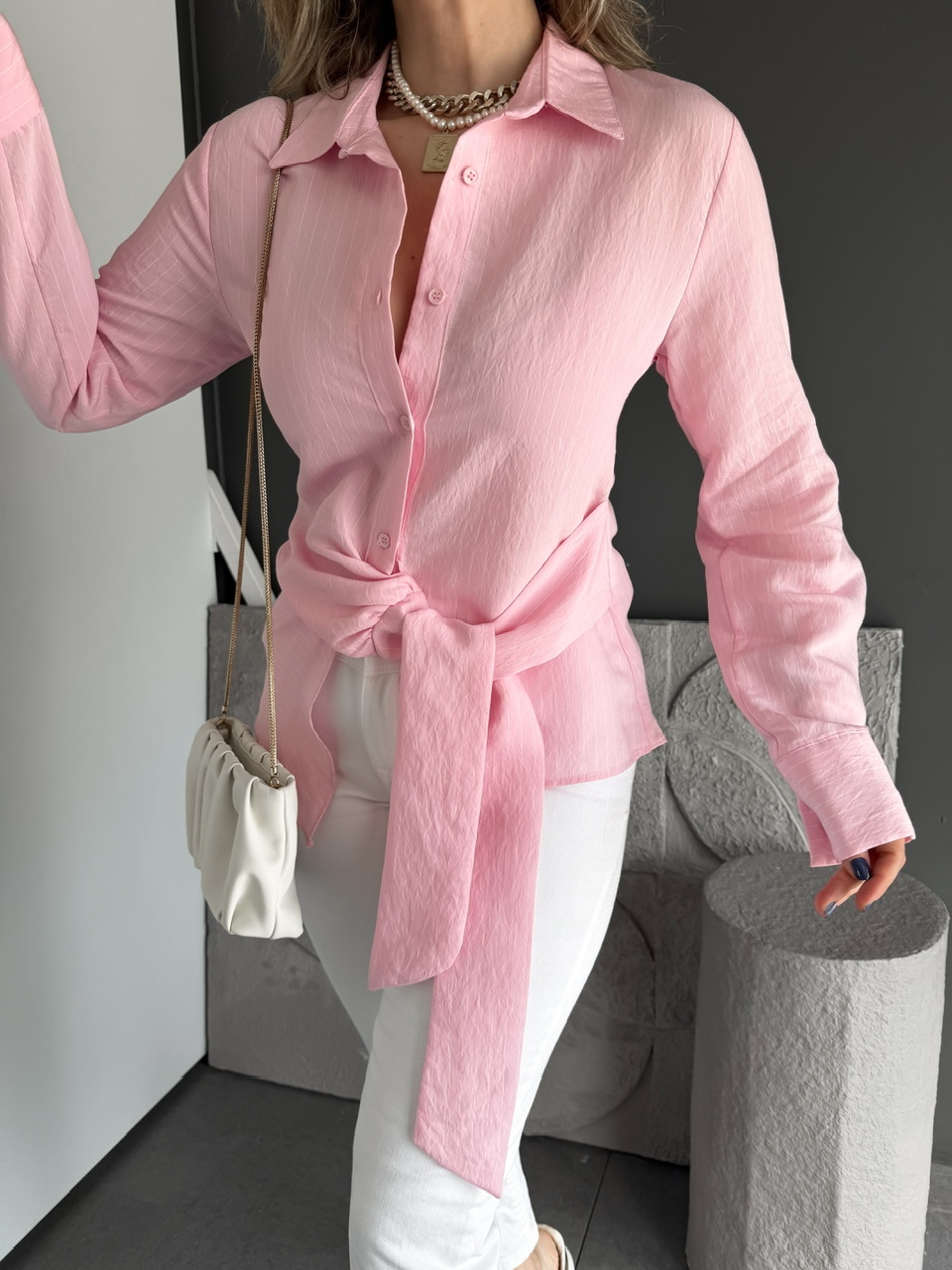 Pembe Çizgili Bağlamalı Tasarım Gömlek