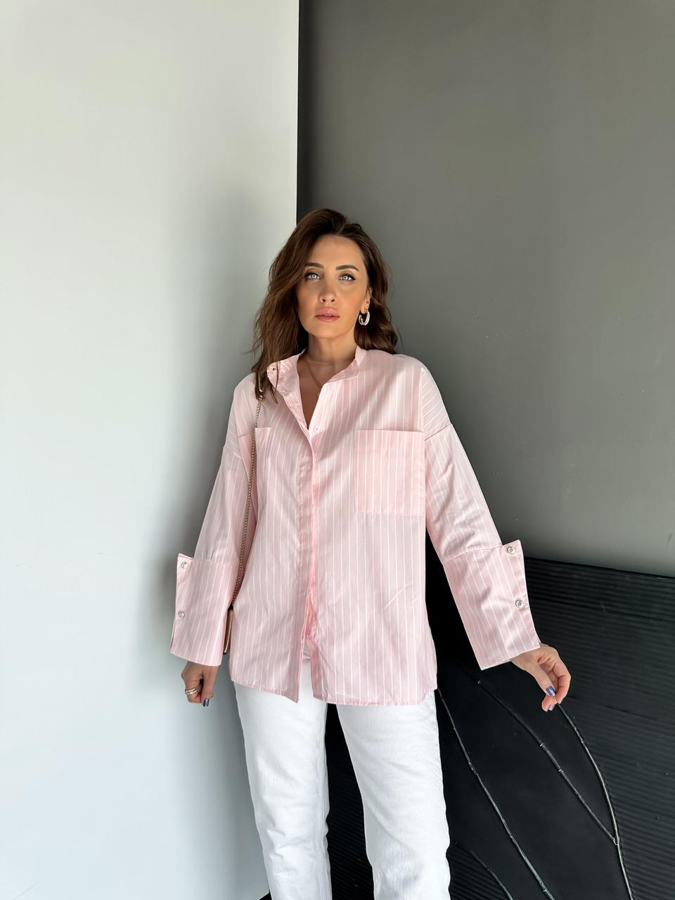 Pembe Çizgili Kol Detaylı Gömlek