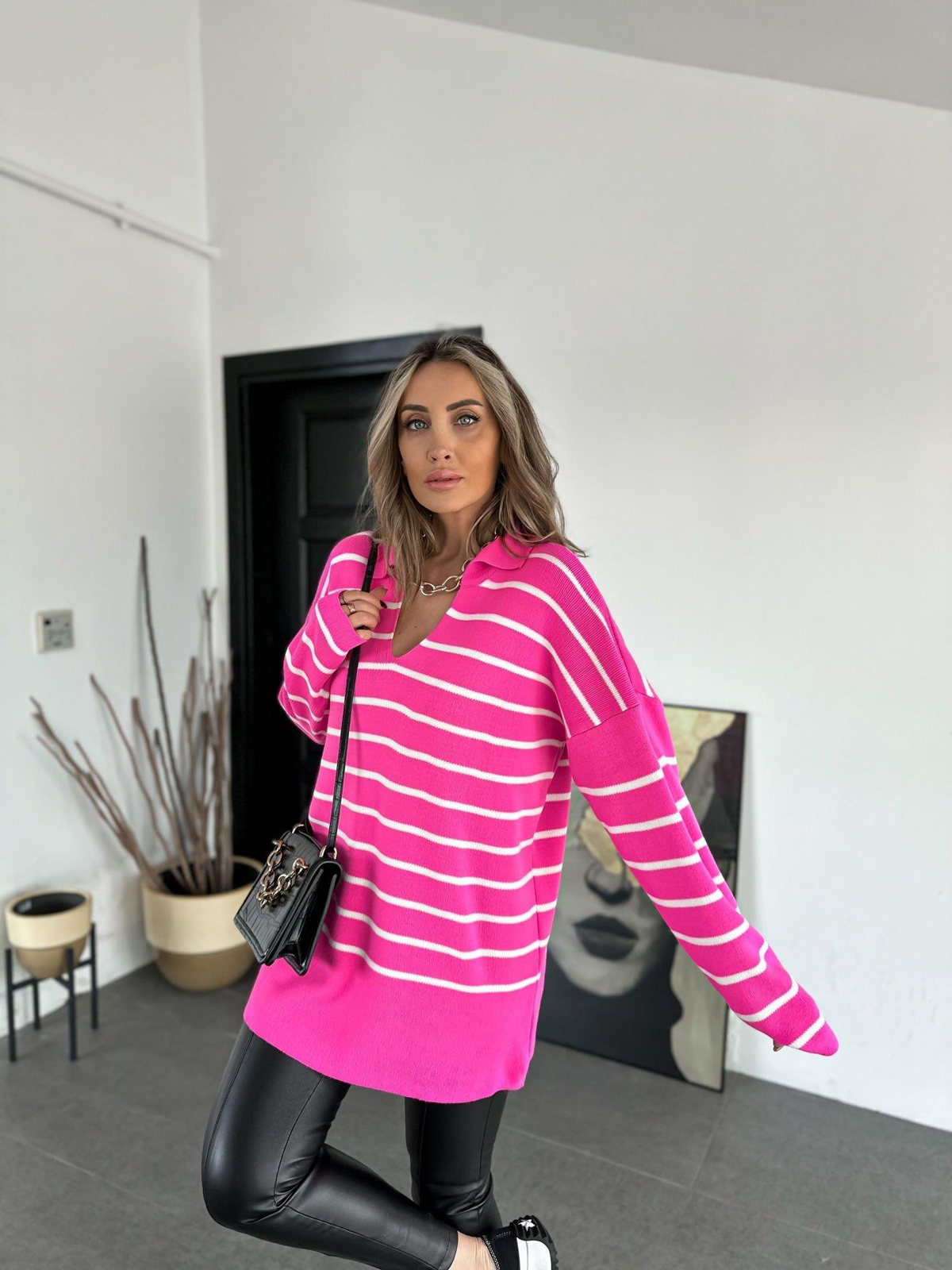 Pembe Çizgili Polo Yaka Salaş Kazak