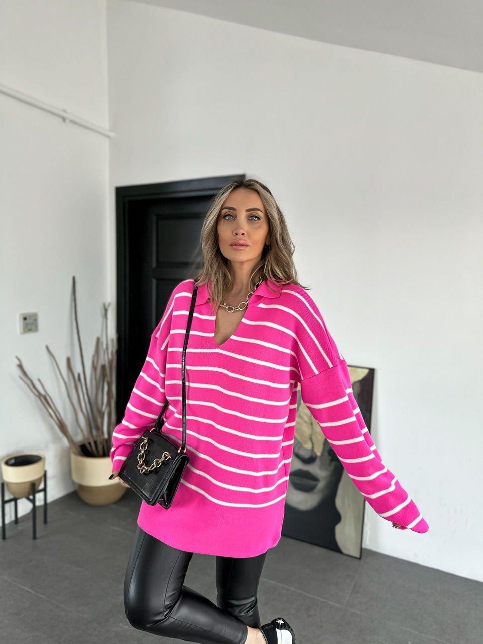 Pembe Çizgili Polo Yaka Salaş Kazak