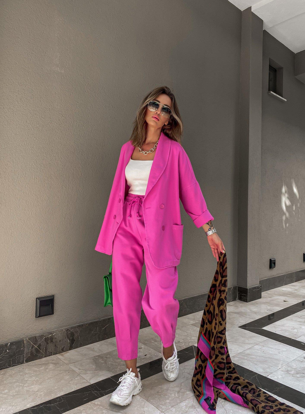 Pembe Dört Düğmeli Gabardin Ceket