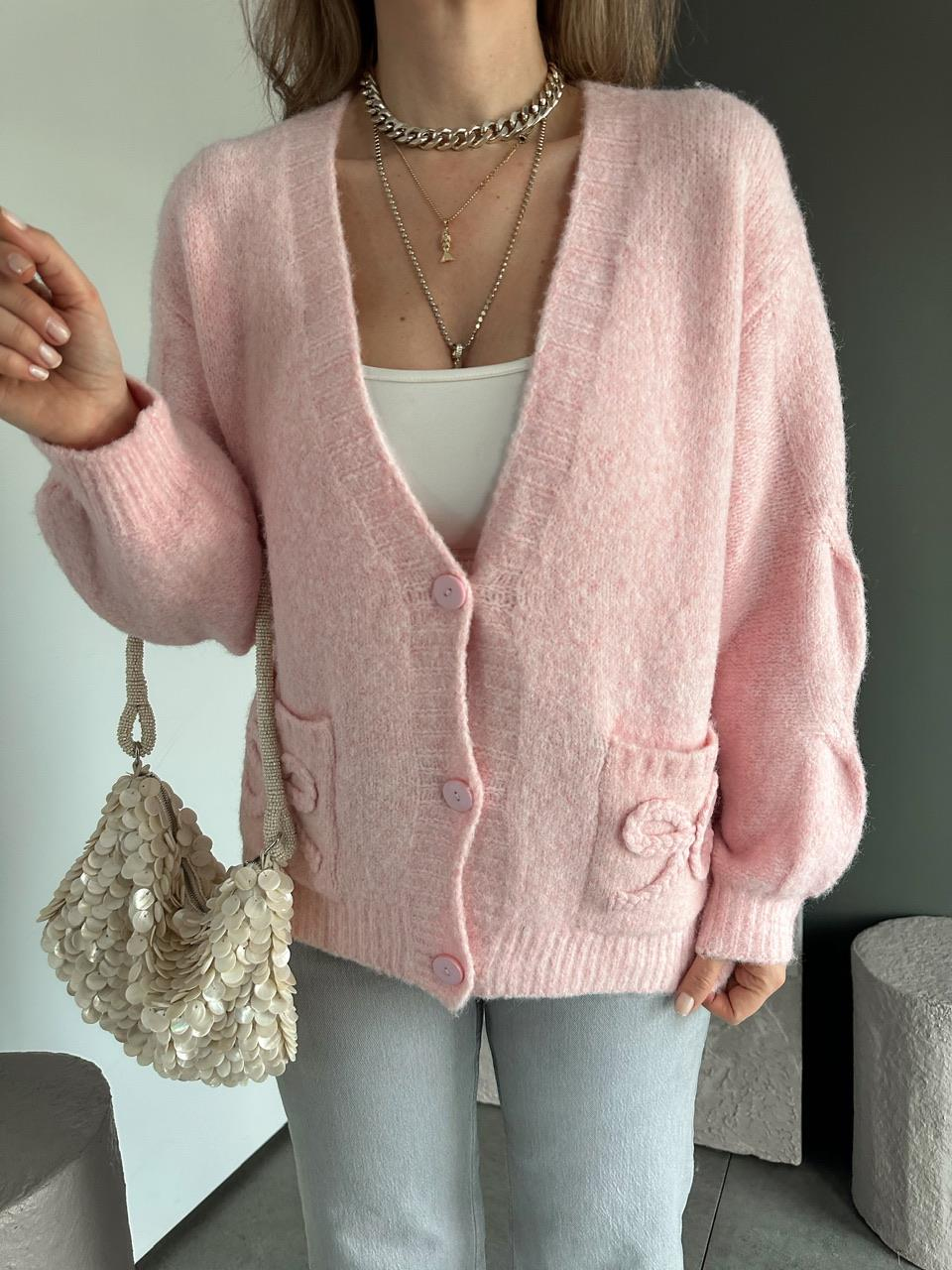 Pembe Fiyonk İşlemeli Yumoş Hırka