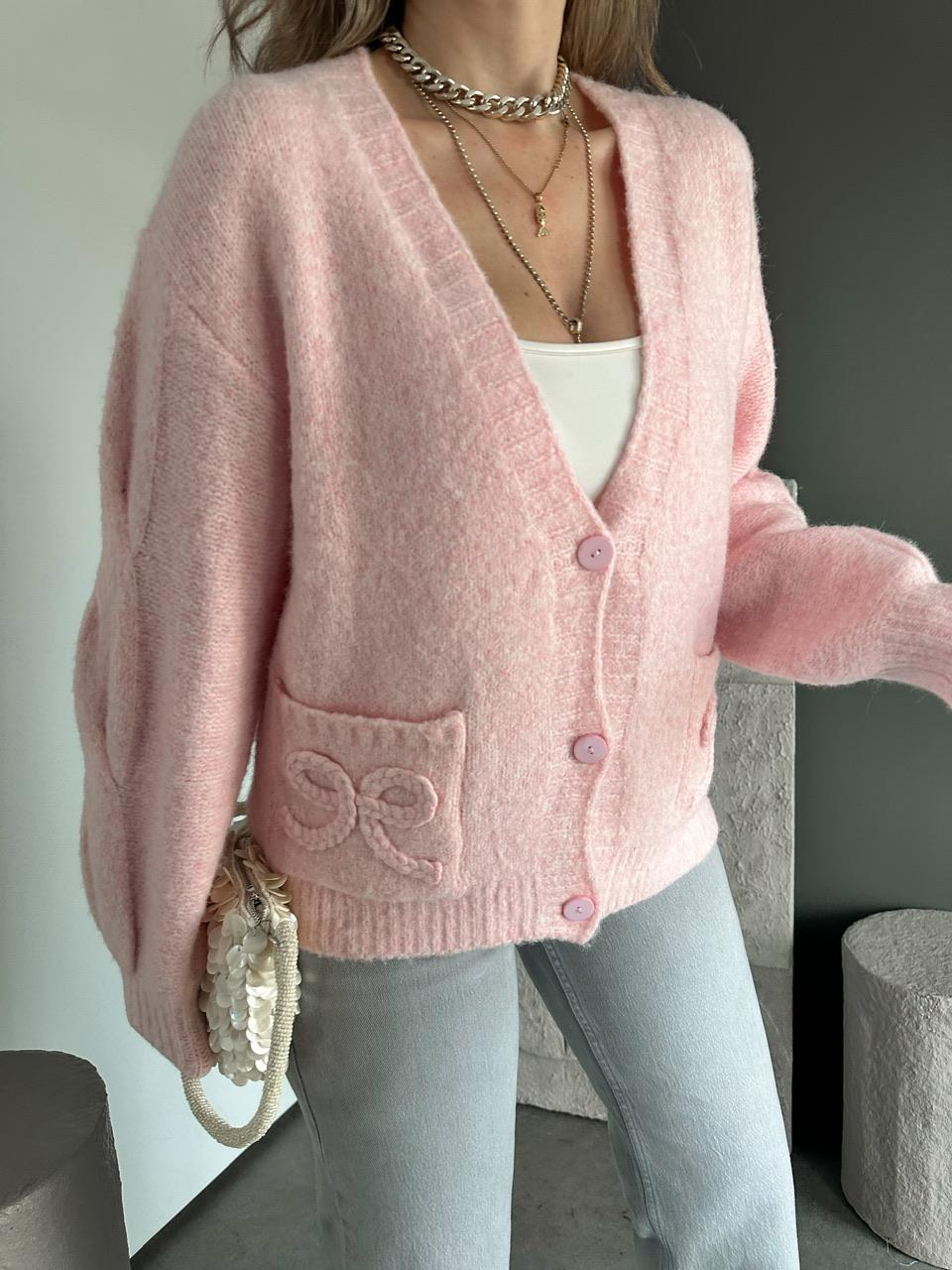 Pembe Fiyonk İşlemeli Yumoş Hırka