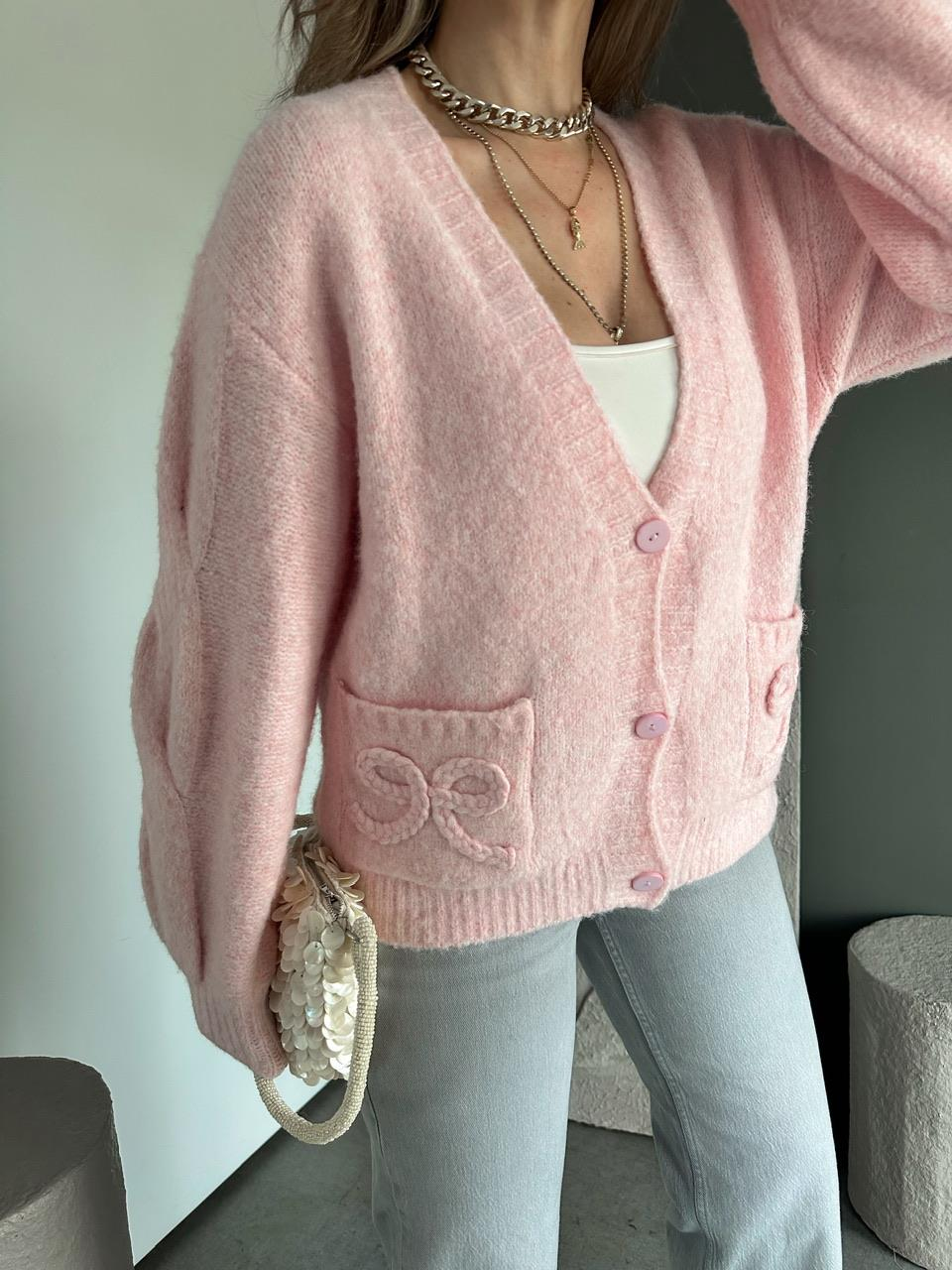 Pembe Fiyonk İşlemeli Yumoş Hırka