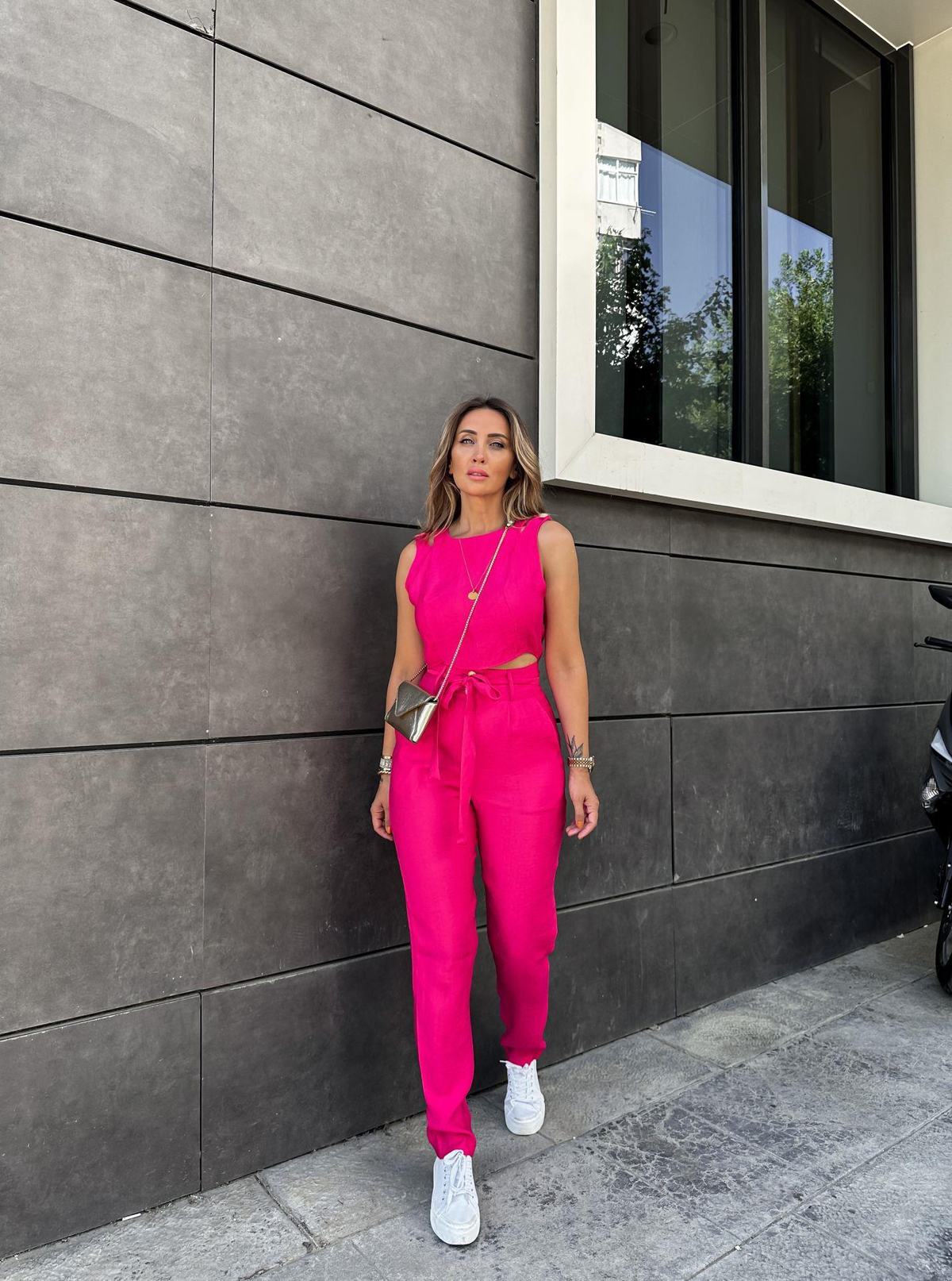 Pembe Gold Düğmeli Beli Kuşaklı Takım