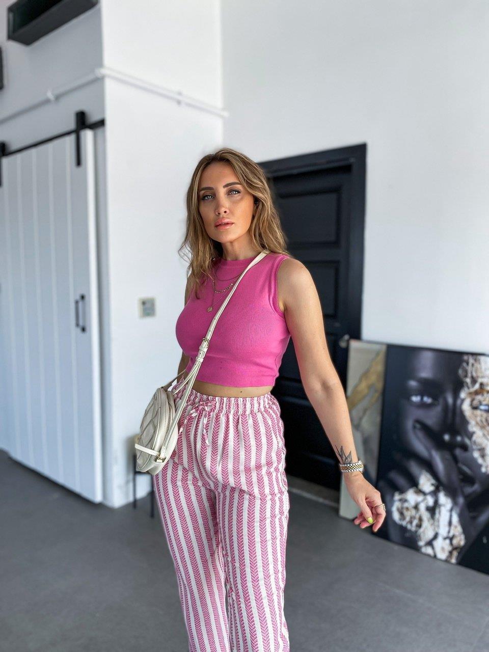 Pembe Halter Yaka Triko Crop