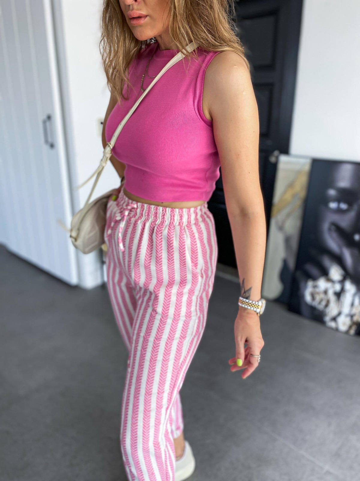 Pembe Halter Yaka Triko Crop