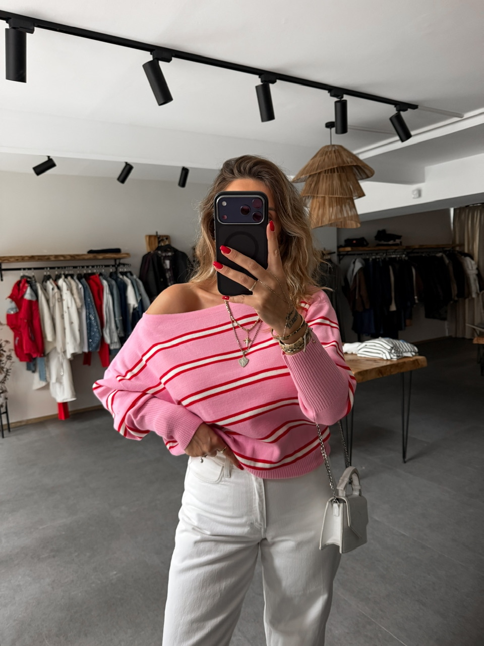 Pembe Kayık Yaka Çizgili Triko