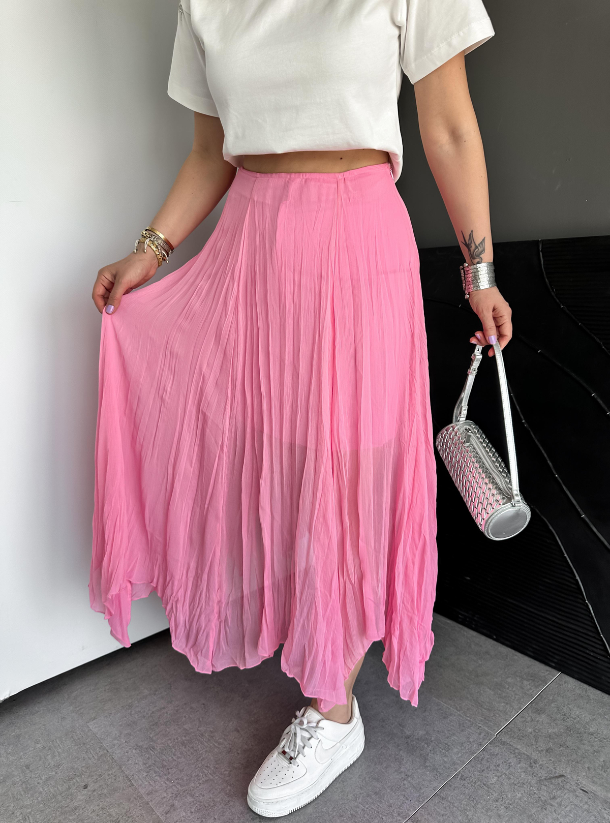 Pembe Kraşlı Asimetrik Etek