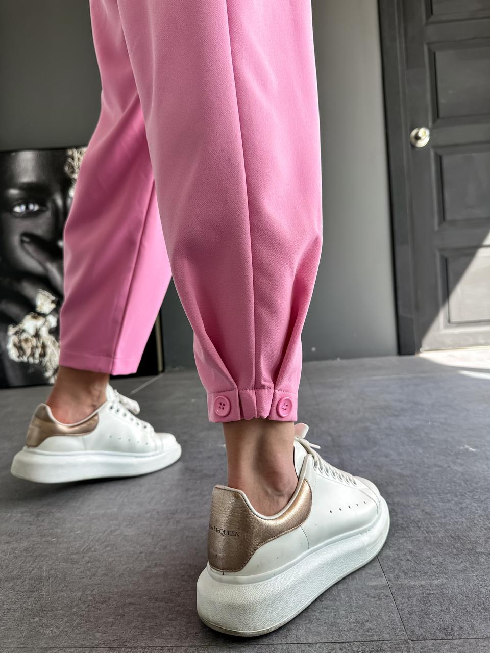 Pembe Paçası Düğmeli Bol Pantolon