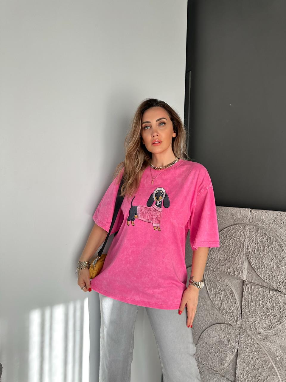 Pembe Sosis Köpek Yıkamalı Tshirt