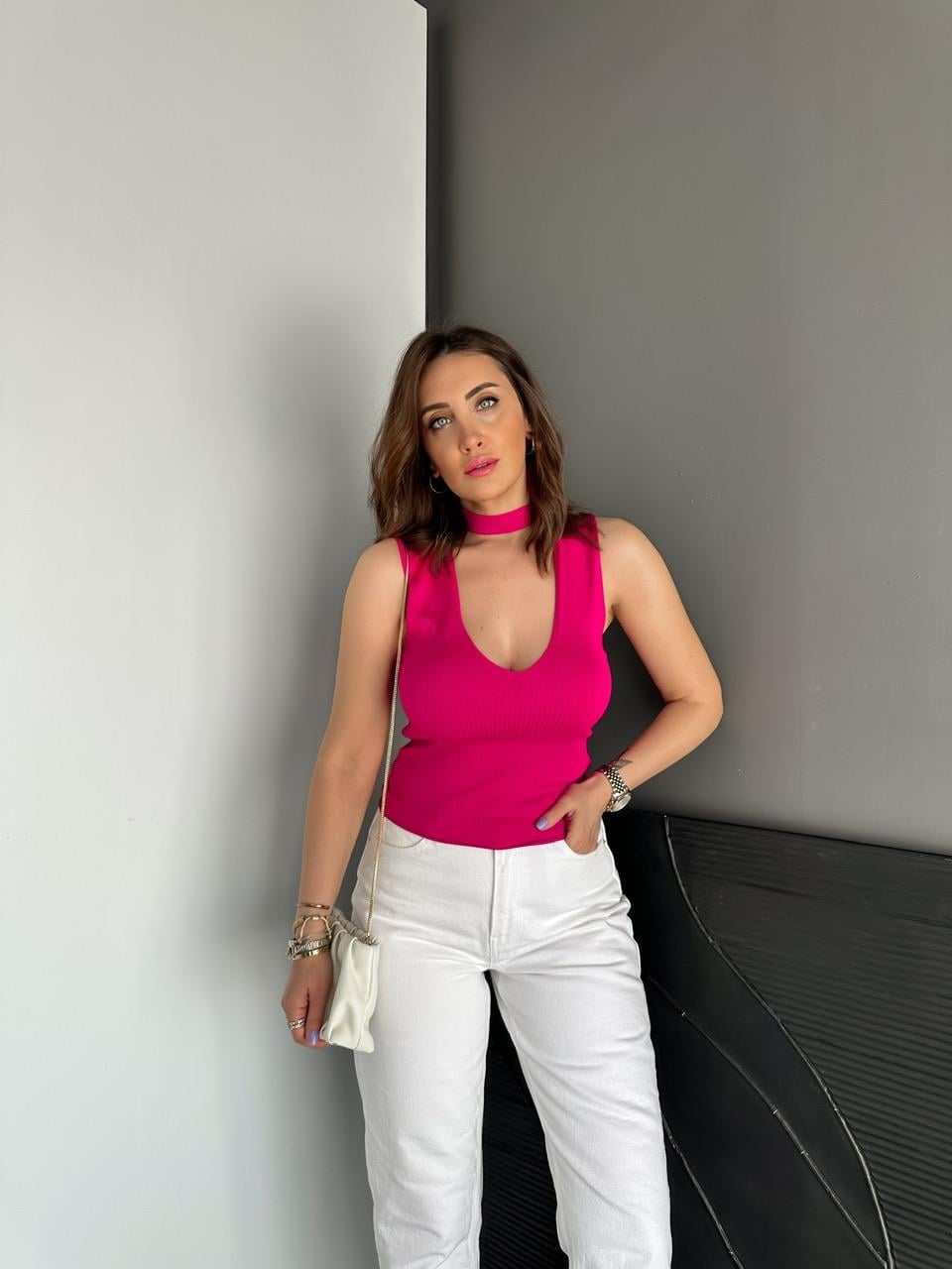 Pembe V Yaka Orijinal Triko