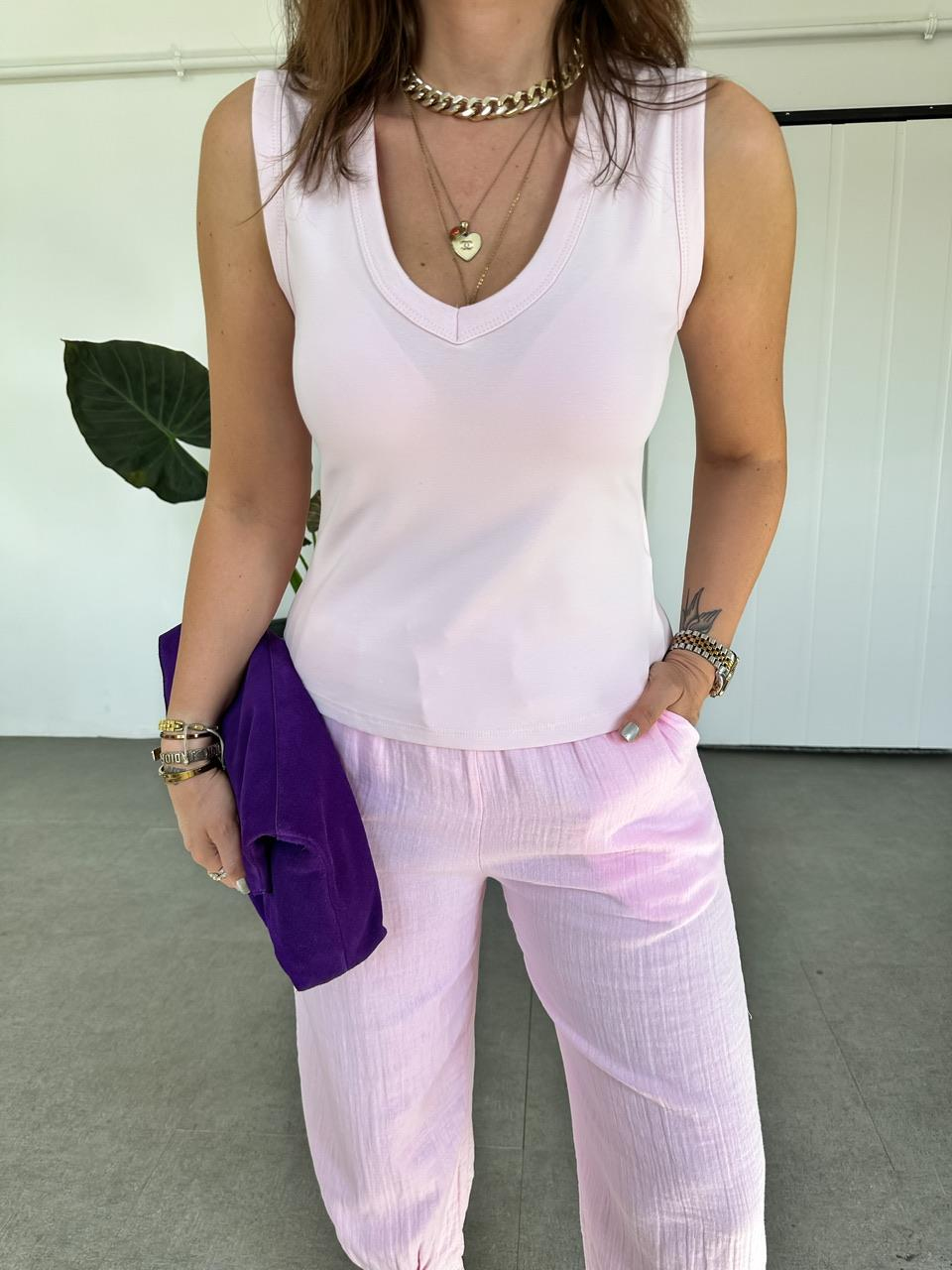 Pembe V Yaka Pamuklu Tshirt