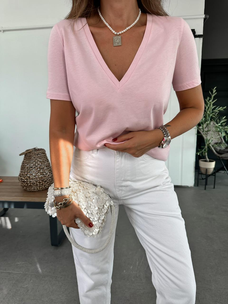 Pembe V Yaka Pamuklu Tshirt