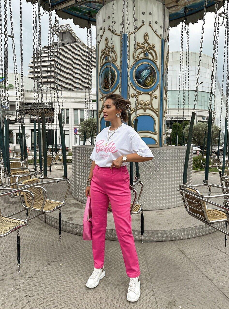 Pembe Yandan Düğmeli Pantolon