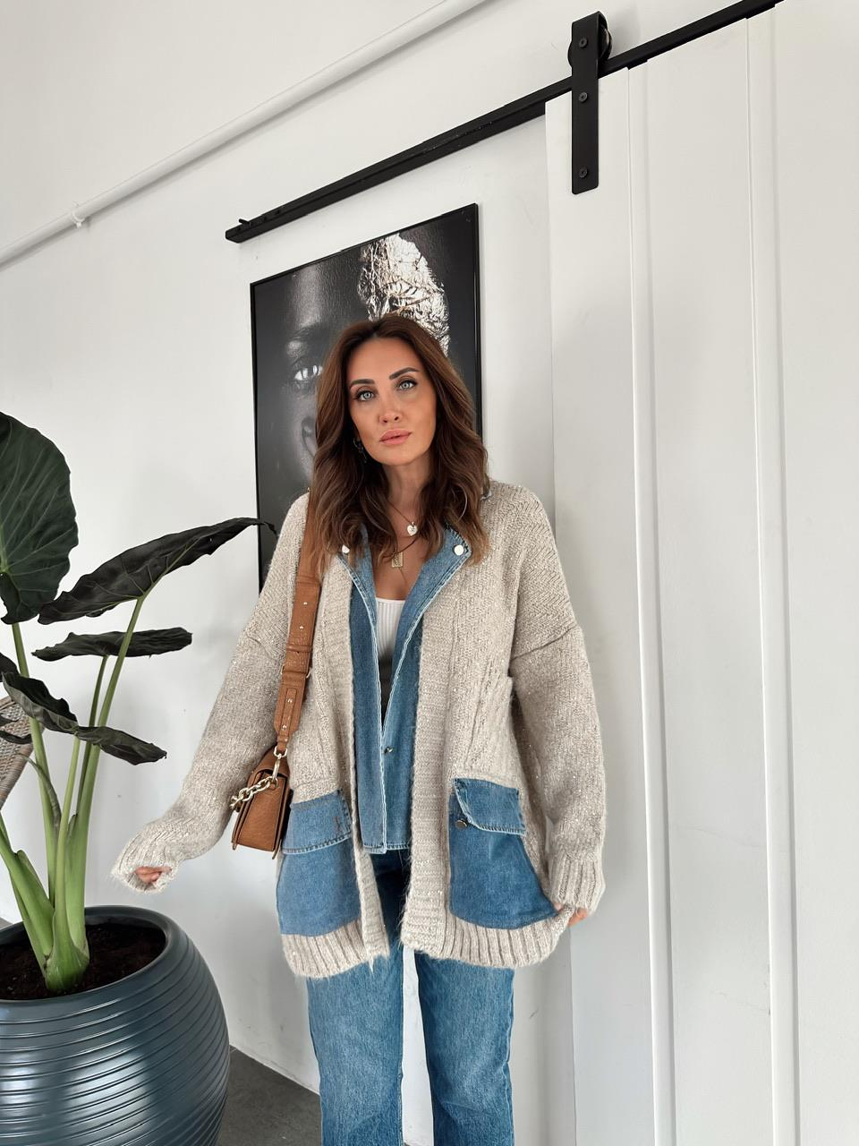 Pullu Kot Detaylı Hırka