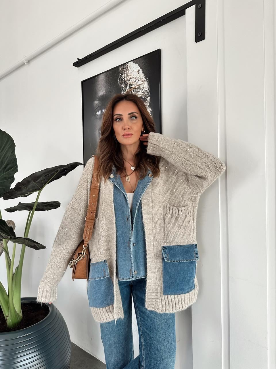 Pullu Kot Detaylı Hırka
