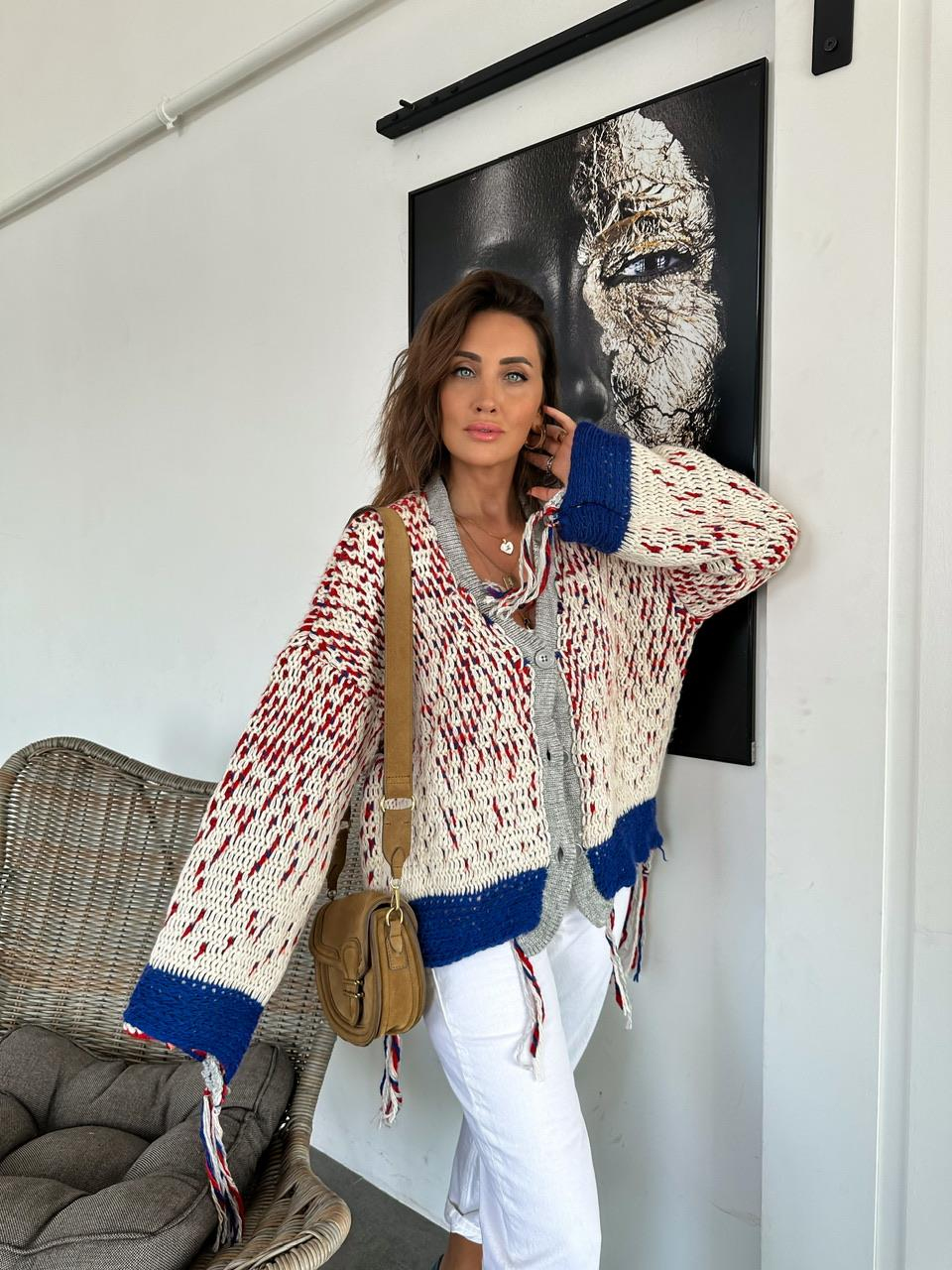 Püsküllü Oversize Tasarım Hırka