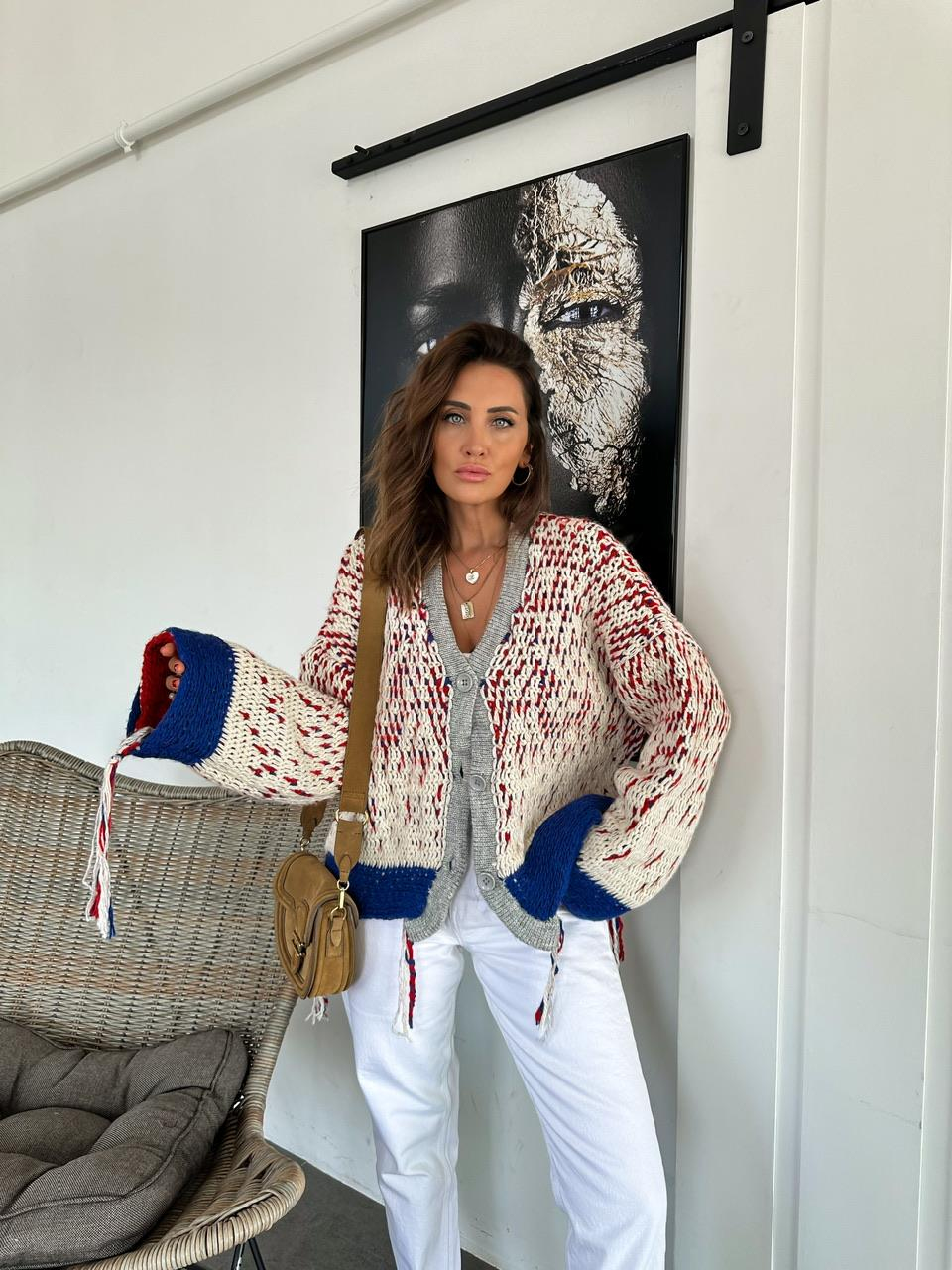 Püsküllü Oversize Tasarım Hırka