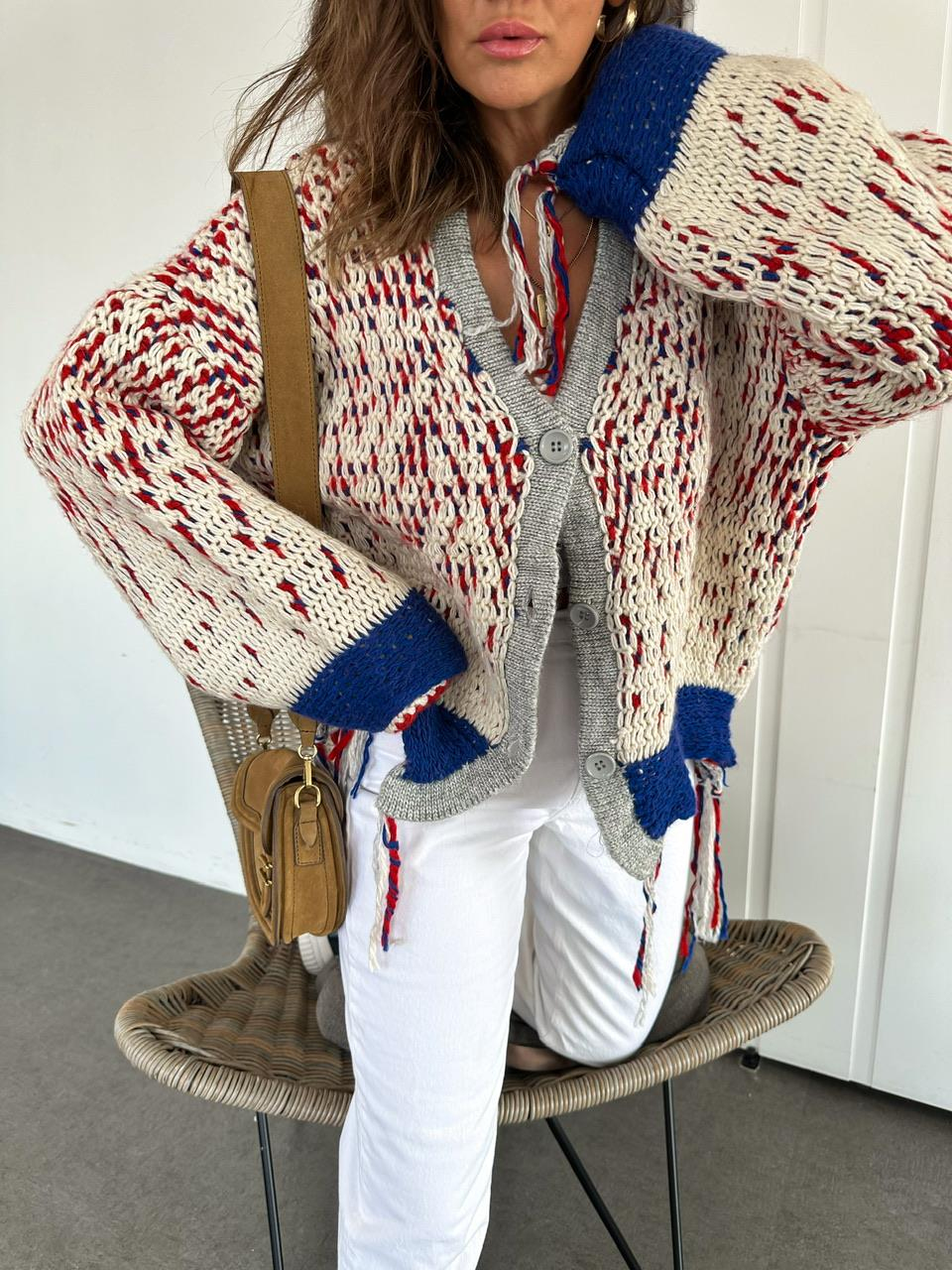 Püsküllü Oversize Tasarım Hırka
