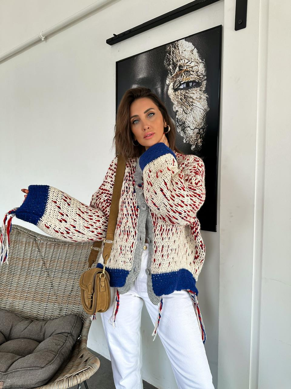 Püsküllü Oversize Tasarım Hırka