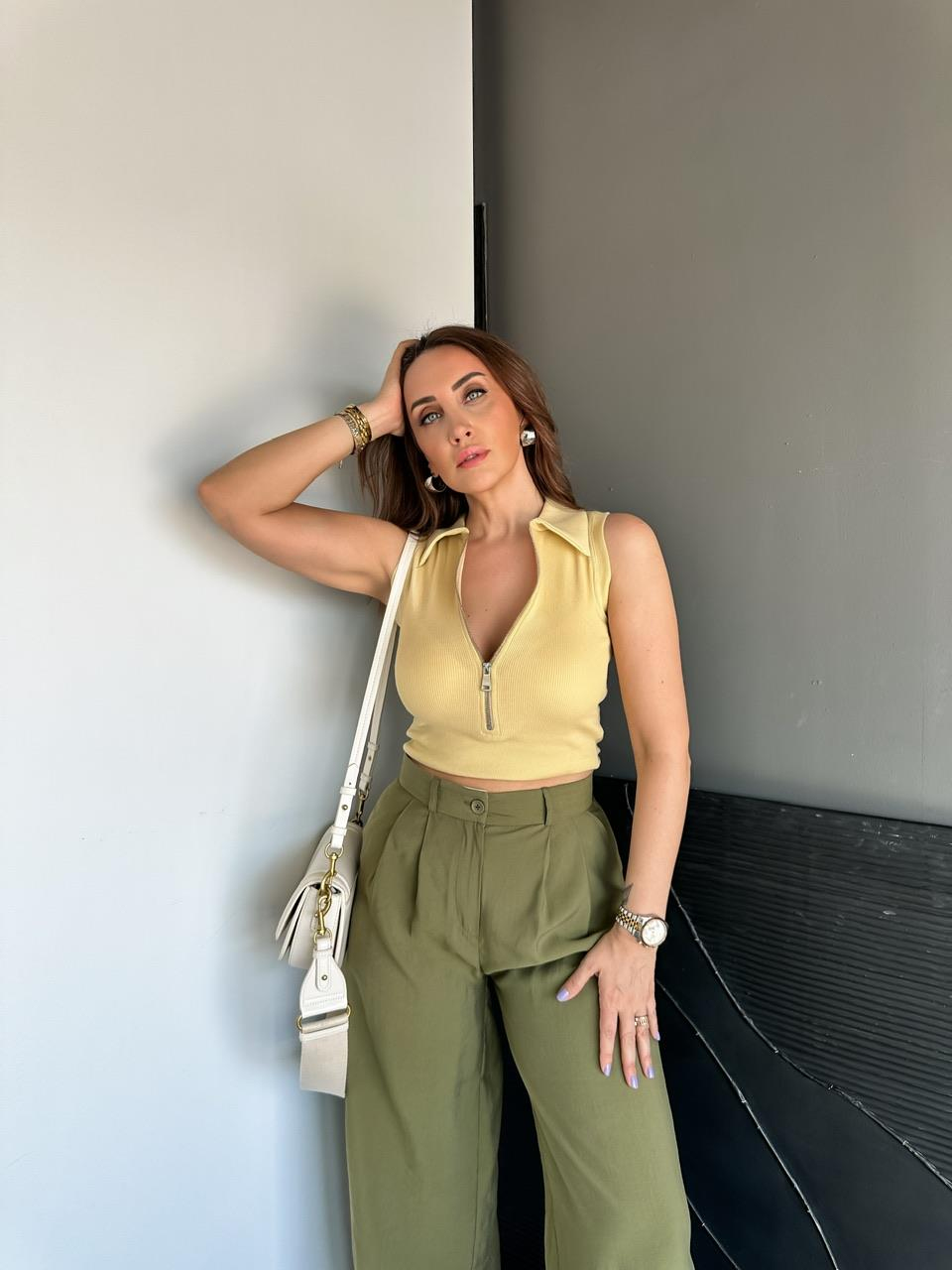 Sarı Fermuarlı Polo Yaka Body